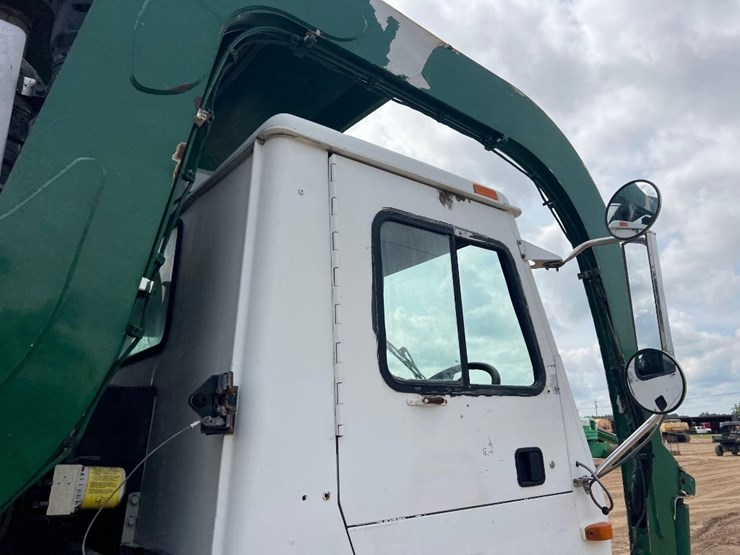 2012-mack-leu613-image-28