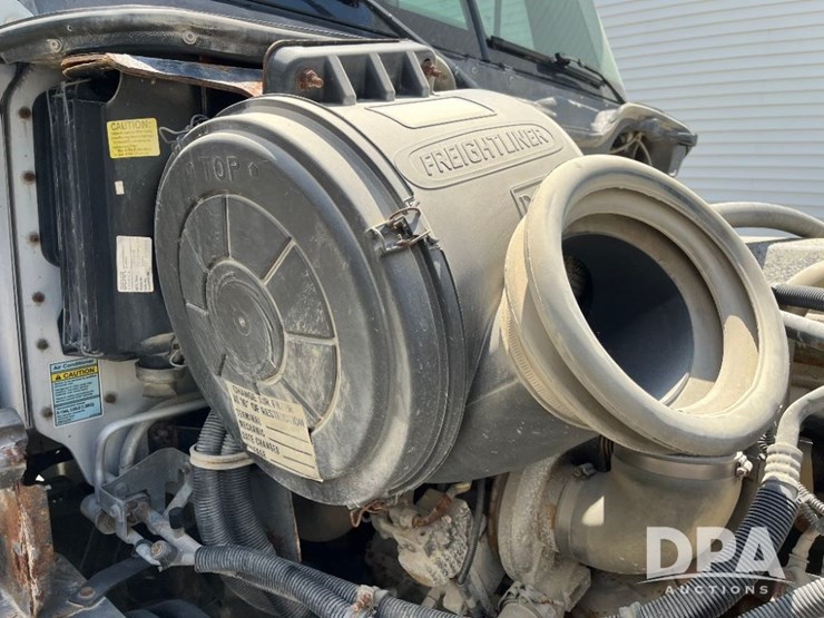 2009-freightliner-truck-(jn2397,-unit-277091)-image-76