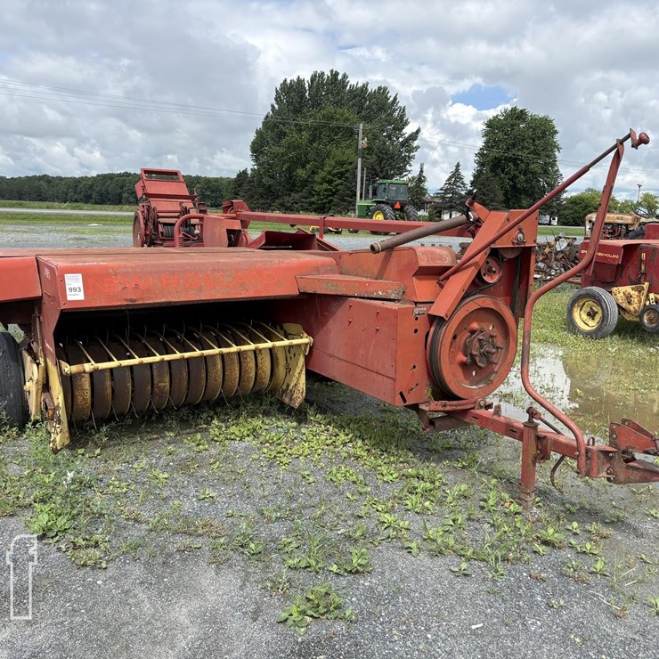 NEW HOLLAND 273