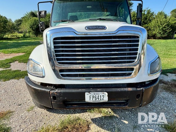 2011-freightliner-truck-(gp11247,-unit-115385)-image-17