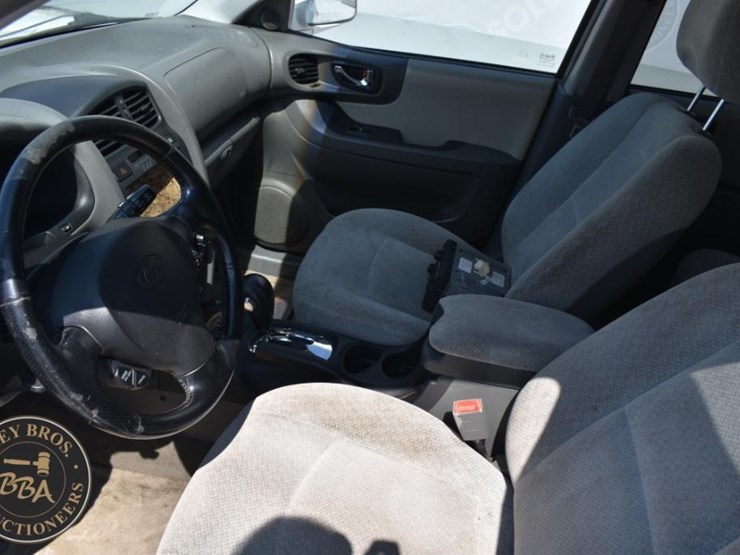 2005-hyundai-santa-fe-image-32