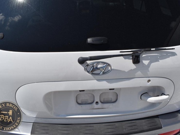 2005-hyundai-santa-fe-image-11