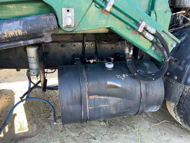 2009-mack-mru613-image-20