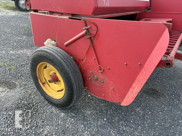 massey-ferguson-12-image-13