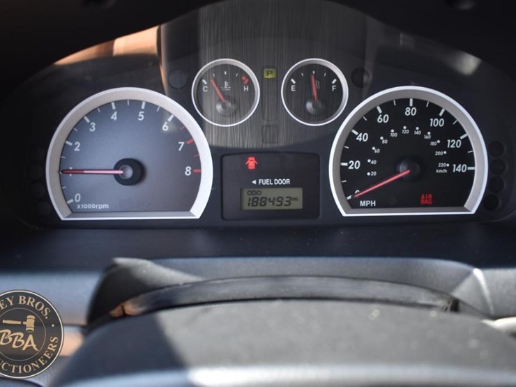 2005-hyundai-santa-fe-image-34