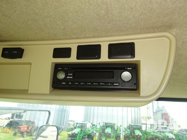2016-john-deere-r4045-image-88