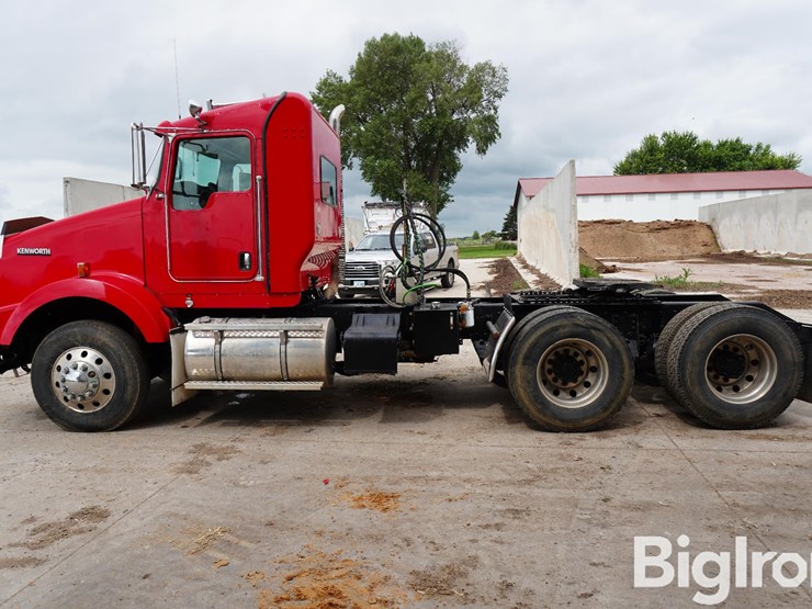 2010-kenworth-t800-image-8