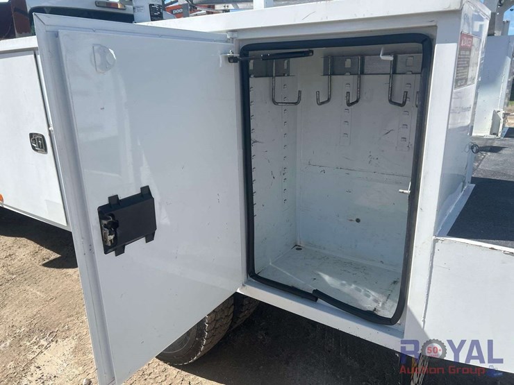 2014-altec-at200a-image-19