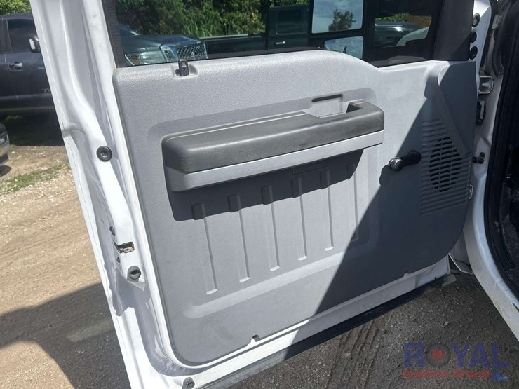 2014-ford-f550-image-6