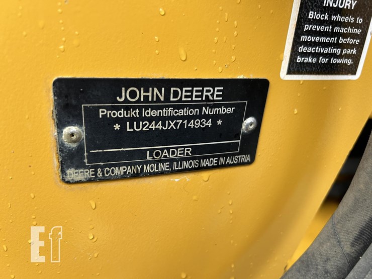 2006-deere-244j-image-15