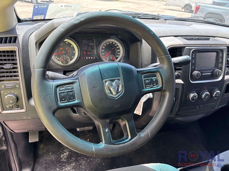 2014-ram-1500-express-image-13