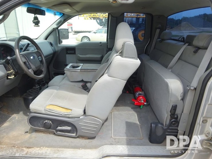 2004-ford-f150-image-60