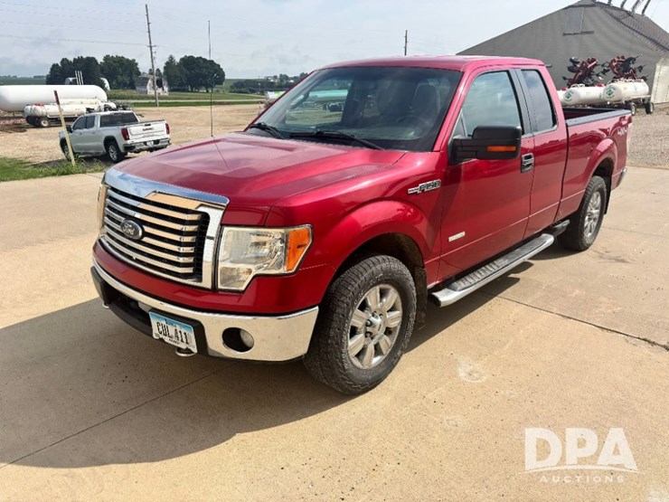 2012-ford-f150-xlt-image-1