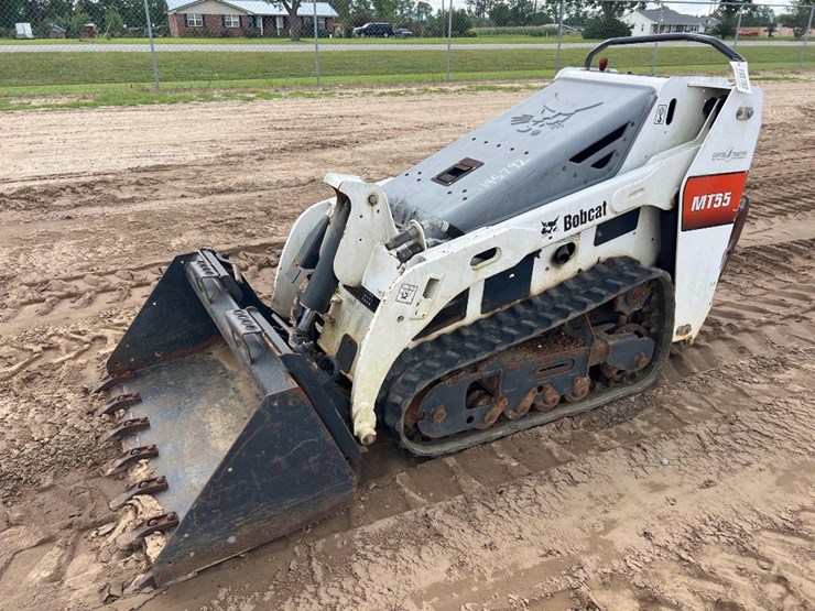2016-bobcat-mt55-image-8