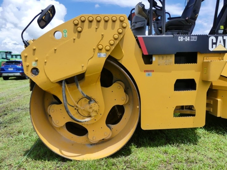 caterpillar-cb54xw-image-9