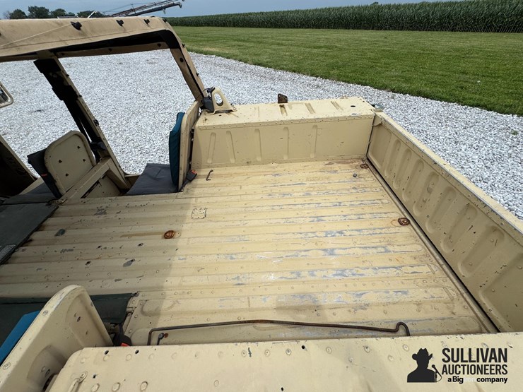 2009-am-general-m-1097r1-4x4-humvee-image-19
