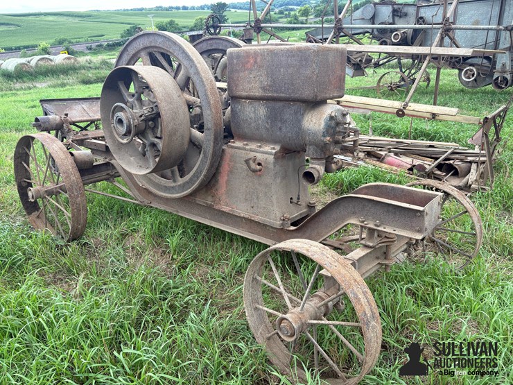 economy-12-hp-hit-&-miss-engine-image-4