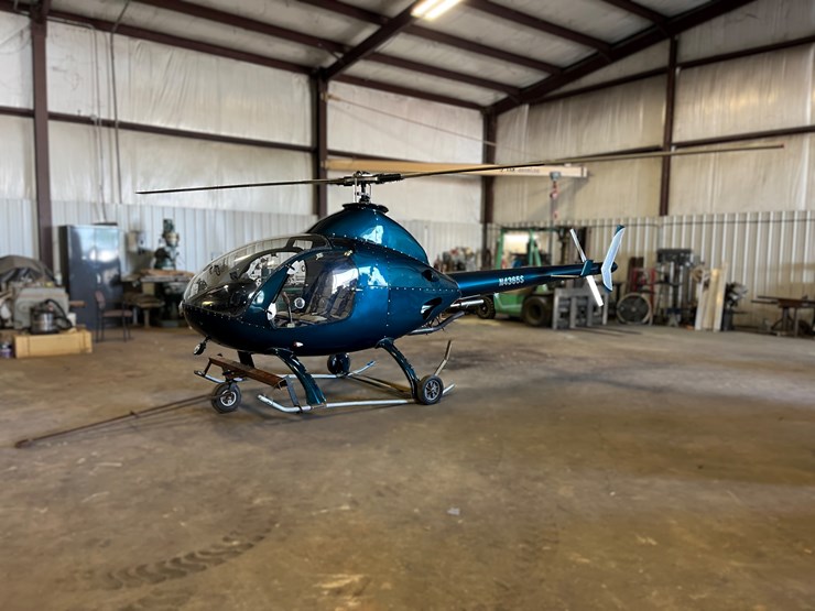 rotorway-exec-162f-helicopter-with-custom-enclosed-trailer-image-45