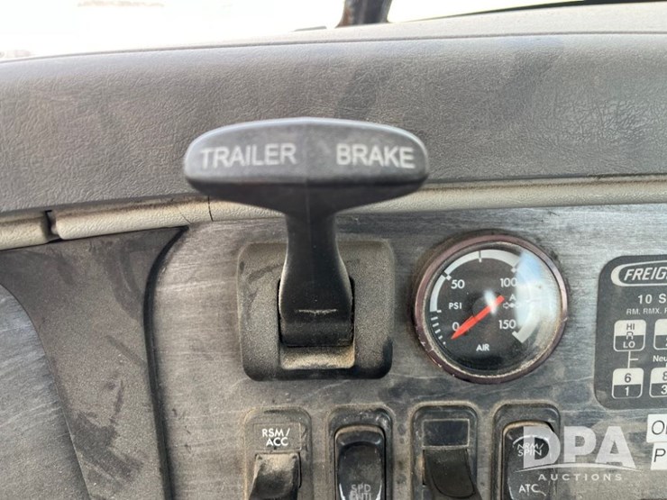 2009-freightliner-truck-(jn2397,-unit-277091)-image-61