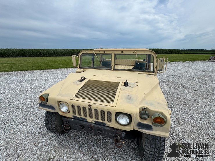 2009-am-general-m-1097r1-4x4-humvee-image-11