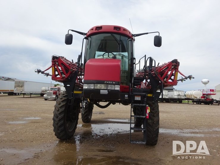 2011-case-ih-patriot-4420-image-5