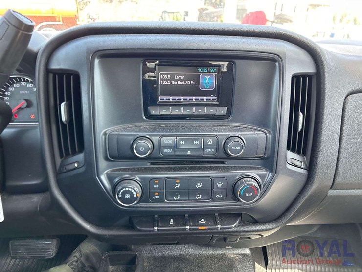 2015-chevrolet-silverado-1500-image-13