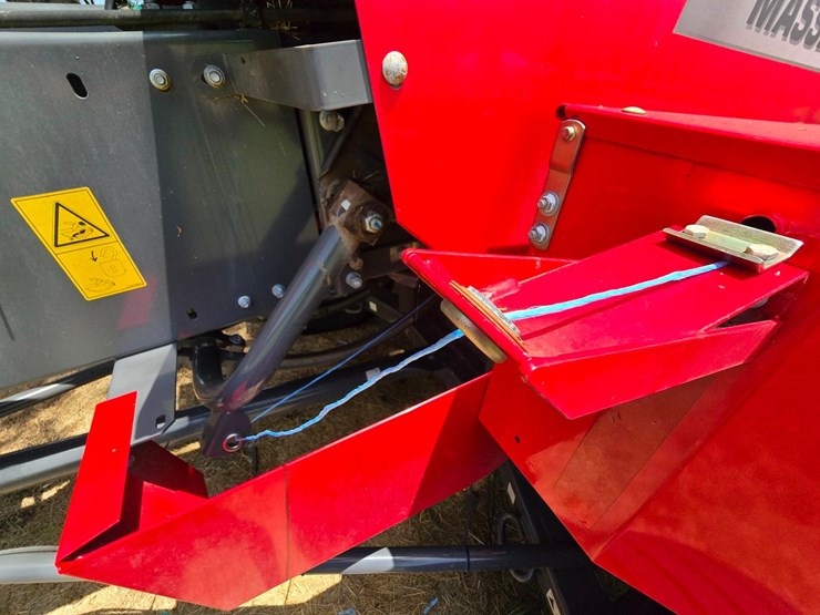 2020-massey-ferguson-1840-image-8