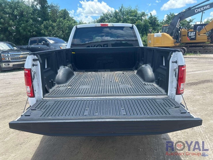 2017-ford-f150-image-21