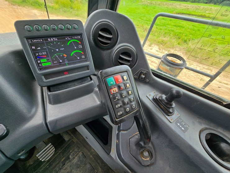 2018-deere-460e-image-43