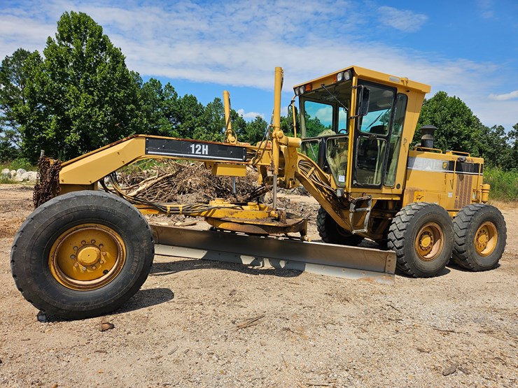 2002-caterpillar-12h-image-5