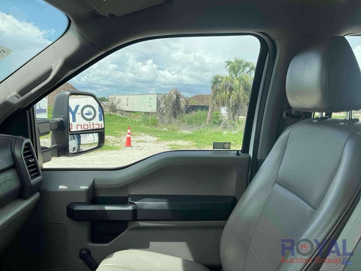 2017-ford-f450-image-16