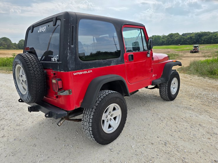 1994-jeep-wrangler-image-23