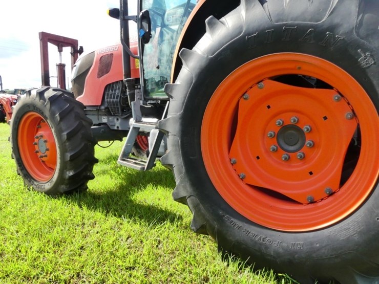 2013-kubota-m9960-image-7