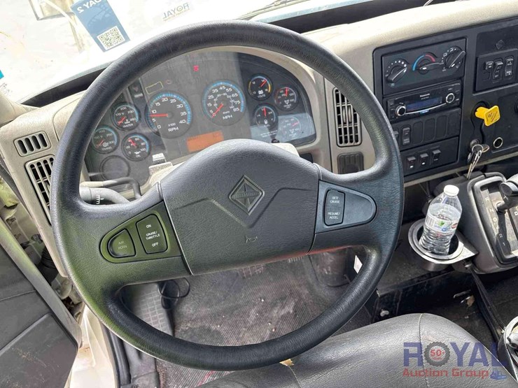 2015-international-durastar-4300-image-12