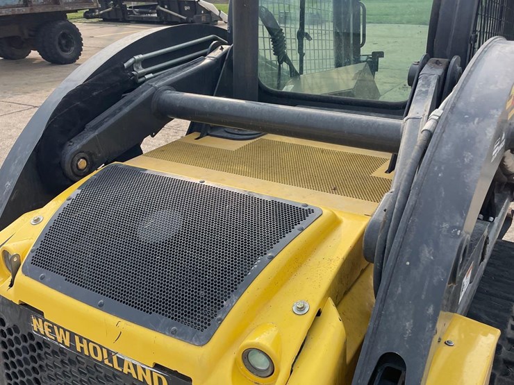 new-holland-c238-image-13