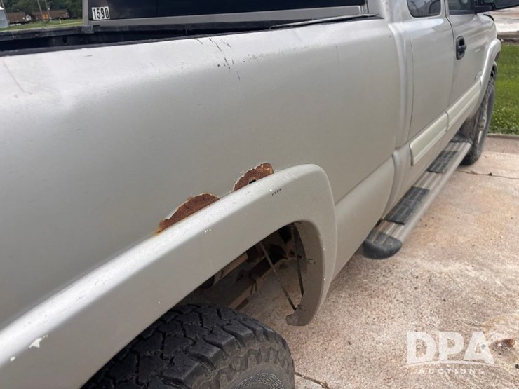 2006-chevrolet-2500hd-image-38