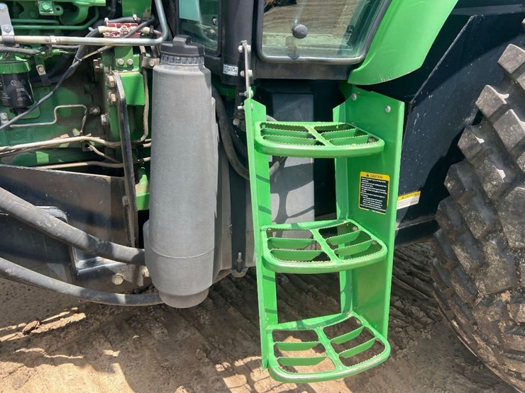 john-deere-6105d-image-12