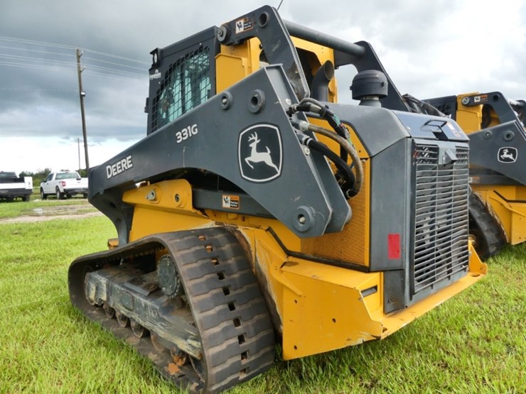deere-331g-image-3