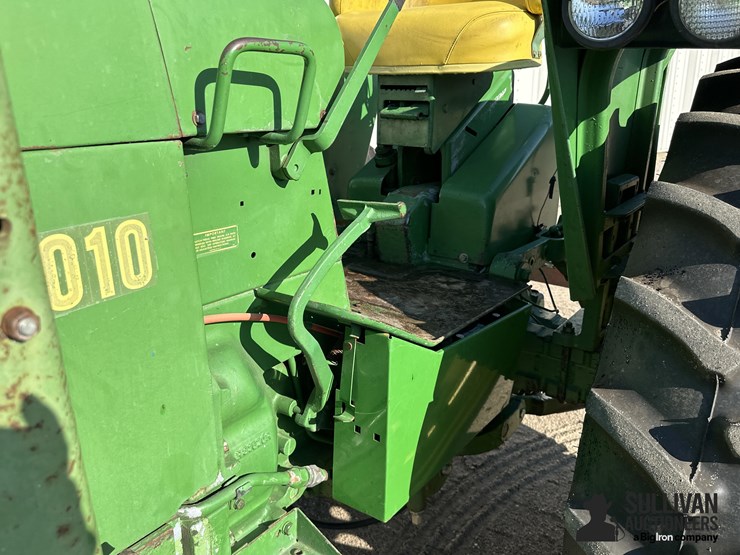 john-deere-3010-image-12