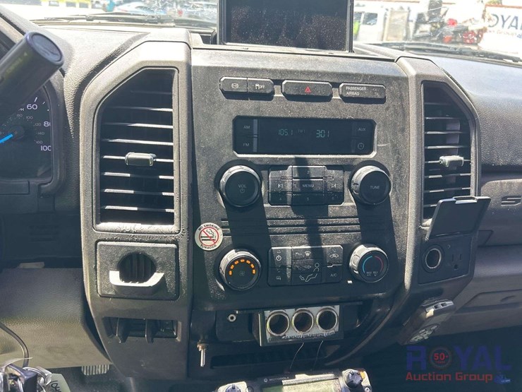 2017-ford-f550-image-16
