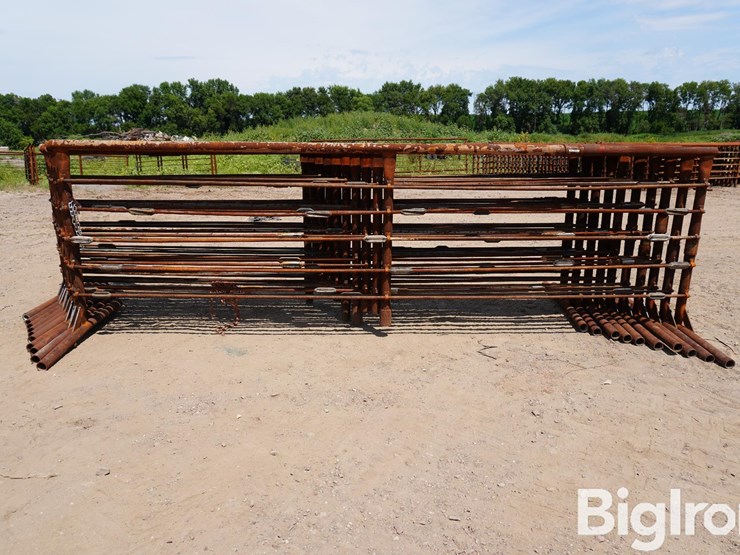 6-bar-16'-variable-rod-standing-fences-image-4