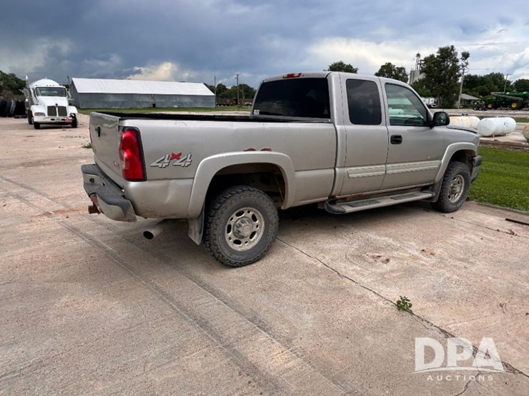 2006-chevrolet-2500hd-image-7