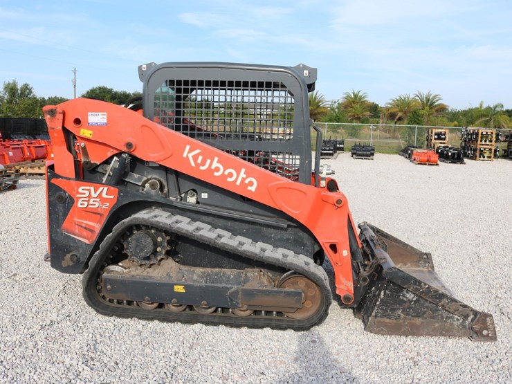 kubota-svl65-2-image-5