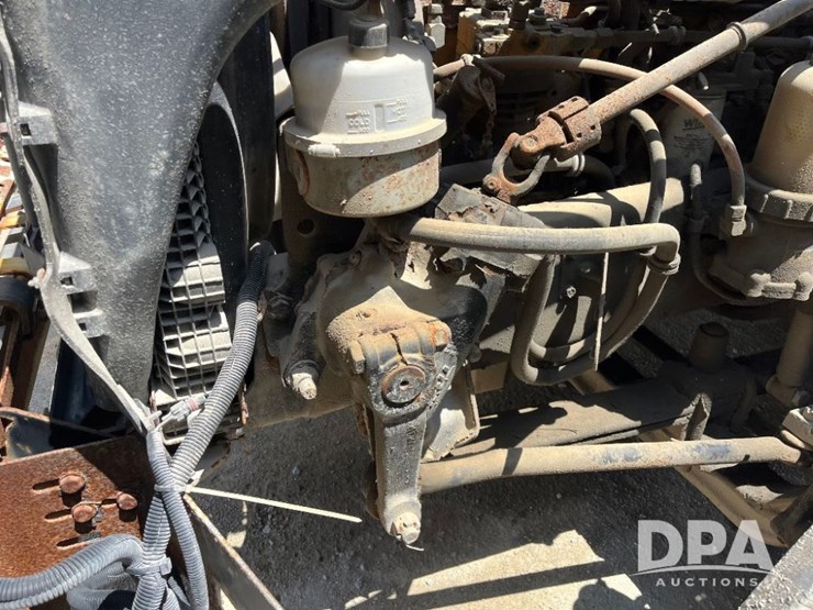 2005-freightliner-truck-(jn2399,-unit-277052)-image-75