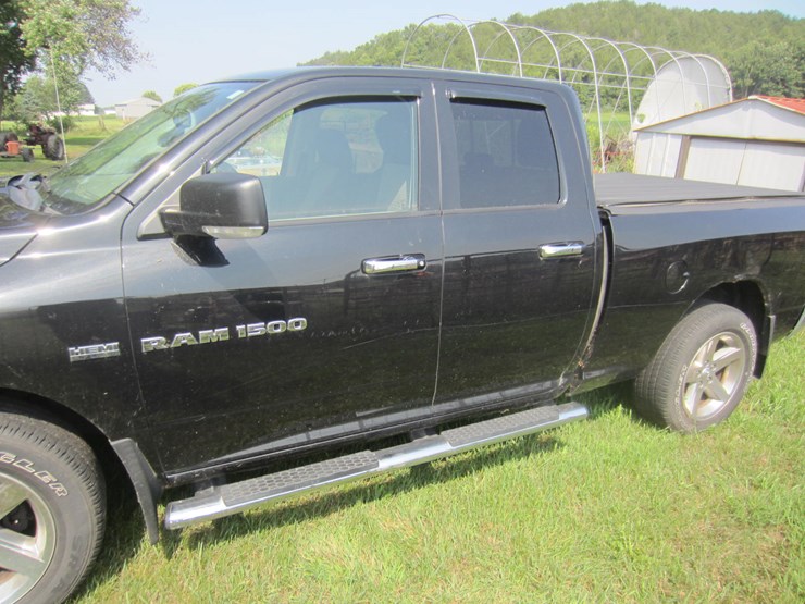 2011-dodge-ram-1500-image-8