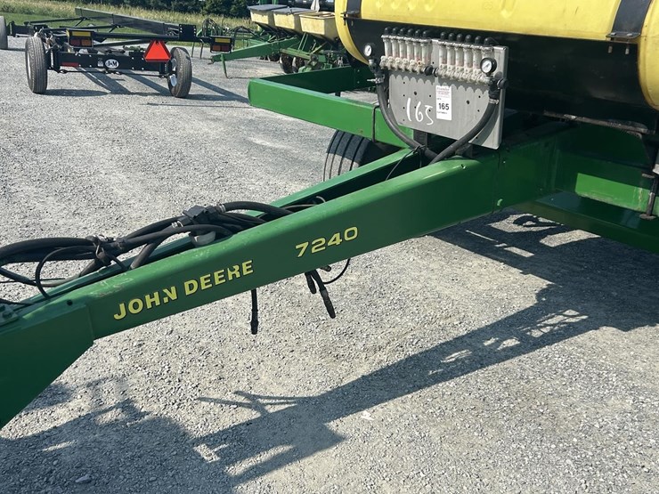 john-deere-7240-image-12