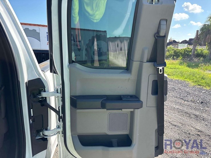 2020-ford-f250-image-17