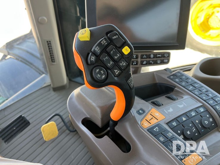 2019-john-deere-f4365-image-82