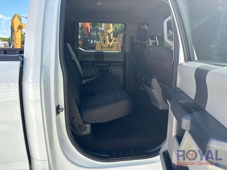 2020-ford-f150-image-19