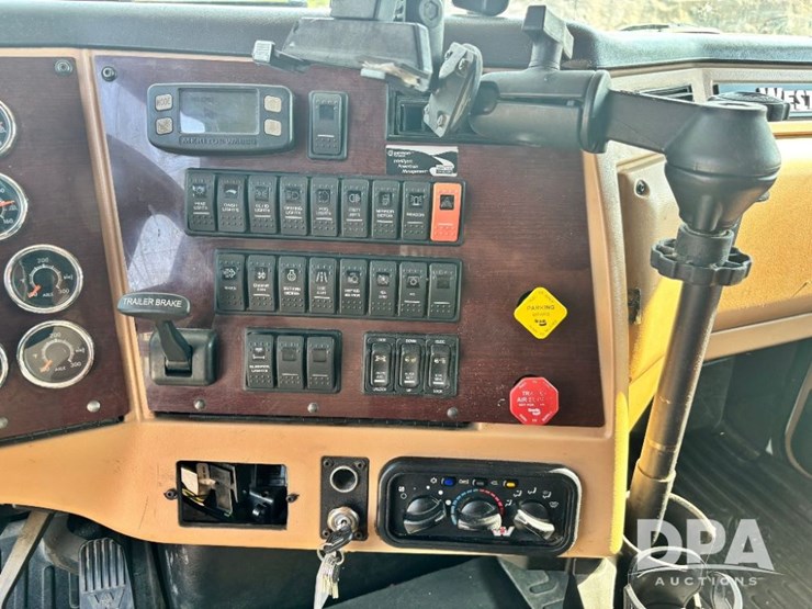 2020-western-star-w5700xe-truck-(gp11249)-image-92